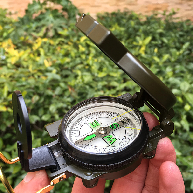 Boussole de camping pliable en - Compass Lensatic avis et prix